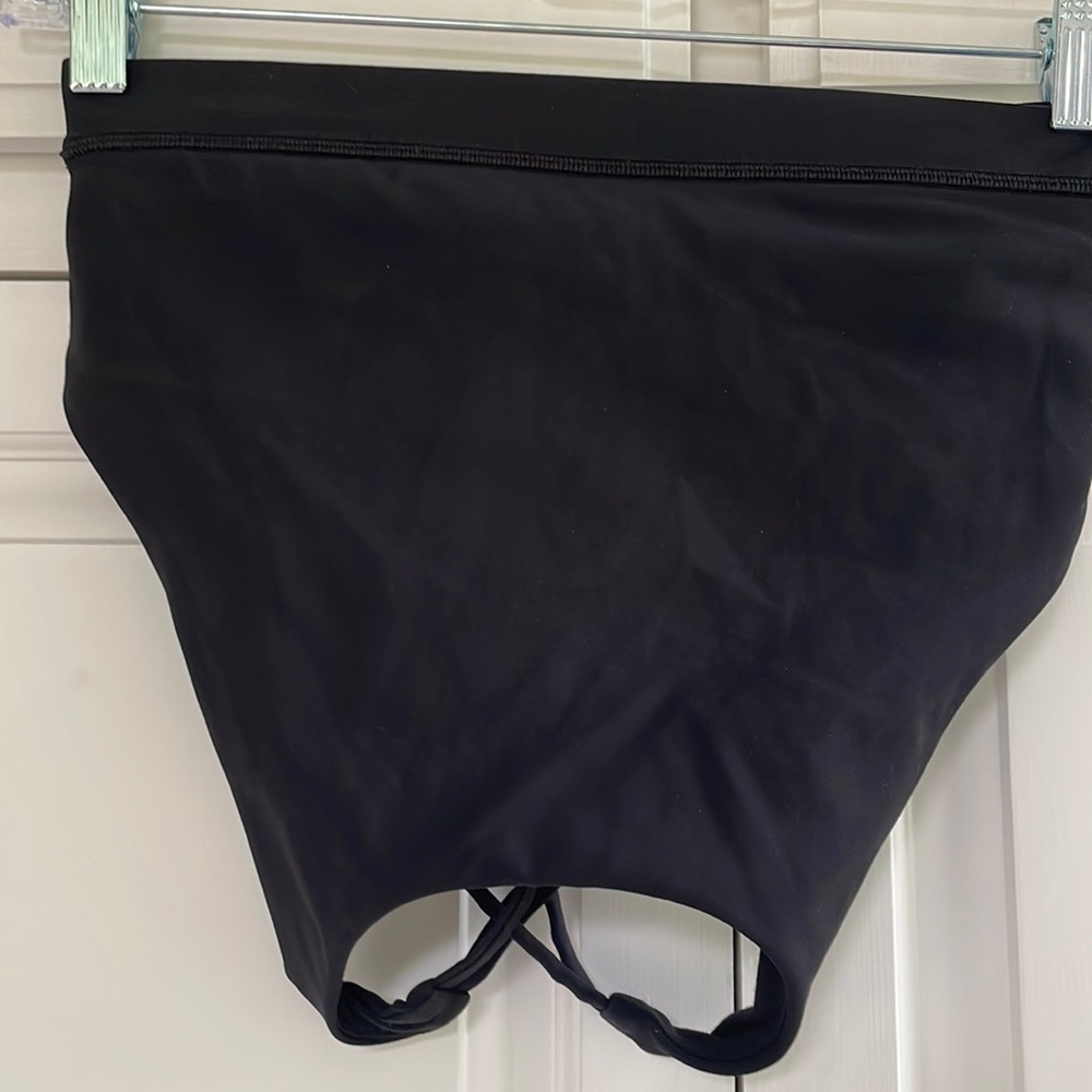 Lululemon energy high neck, medium support bra